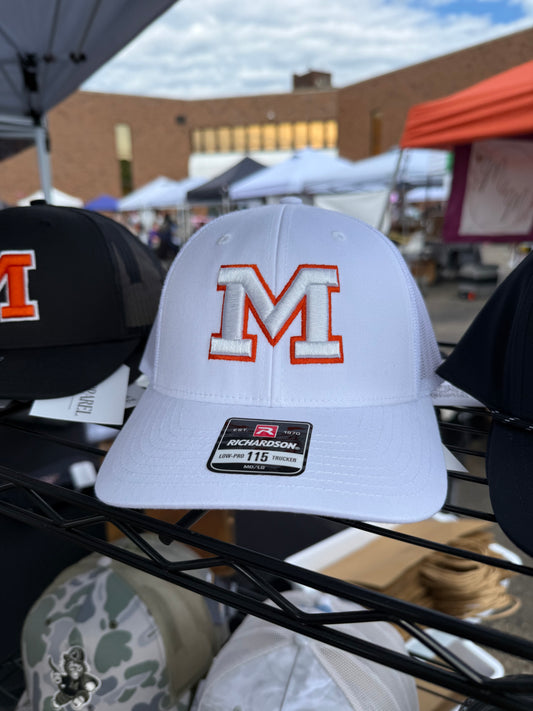 Ice out “M” puff hat